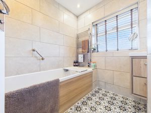 Photo 29- click for photo gallery